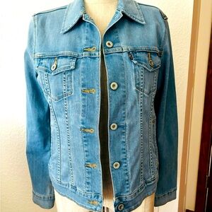 Levi’s women’s Jean jacket